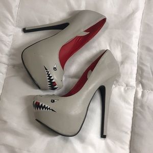 Shark heels